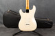 Fender Deluxe Roadhouse Stratocaster 2007-2014 - Arctic White - Case - 2nd Hand Fender Deluxe Roadhouse Stratocaster 2007-2014 - Arctic White - Case - 2nd Hand