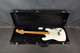 Fender Deluxe Roadhouse Stratocaster - Olympic White - Hard Case - 2nd Hand