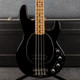 Ernie Ball Music Man StingRay 4 - Black - Hard Case - 2nd Hand Ernie Ball Music Man StingRay 4 - Black - Hard Case - 2nd Hand