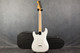 Fender Player Stratocaster - Polar White - Hard Case - 2nd Hand