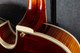 The Heritage Sweet 16 - Almond Sunburst - Hard Case - 2nd Hand The Heritage Sweet 16 - Almond Sunburst - Hard Case - 2nd Hand