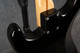 Fender Artist Series Billy Corgan Stratocaster - Black - Case - 2nd Hand Fender Artist Series Billy Corgan Stratocaster - Black - Case - 2nd Hand