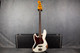 Fender Custom Shop 60s Lefty Jazz Bass Relic - Olympic White - Case - 2nd Hand Fender Custom Shop 60s Lefty Jazz Bass Relic - Olympic White - Case - 2nd Hand