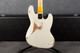 Fender Custom Shop 60s Lefty Jazz Bass Relic - Olympic White - Case - 2nd Hand Fender Custom Shop 60s Lefty Jazz Bass Relic - Olympic White - Case - 2nd Hand