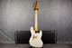 Fender Custom Shop 60s Lefty Jazz Bass Relic - Olympic White - Case - 2nd Hand Fender Custom Shop 60s Lefty Jazz Bass Relic - Olympic White - Case - 2nd Hand