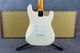 Fender American Vintage II 1961 Stratocaster-LH Olympic White - Case - 2nd Hand Fender American Vintage II 1961 Stratocaster-LH Olympic White - Case - 2nd Hand