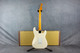 Fender American Vintage II 1961 Stratocaster-LH Olympic White - Case - 2nd Hand Fender American Vintage II 1961 Stratocaster-LH Olympic White - Case - 2nd Hand