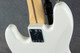 Fender Player Jazz Bass Fretless - Polar White - Boxed - 2nd Hand Fender Player Jazz Bass Fretless - Polar White - Boxed - 2nd Hand