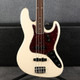 Fender American Vintage II 1966 Jazz Bass - Olympic White - Hard Case - 2nd Hand