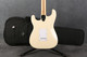 Fender Classic Series 70s Stratocaster - Olympic White - Gig Bag - 2nd Hand Fender Classic Series 70s Stratocaster - Olympic White - Gig Bag - 2nd Hand
