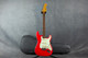 Squier Classic Vibe Simon Neil Stratocaster - Fiesta Red - Hard Case - 2nd Hand Squier Classic Vibe Simon Neil Stratocaster - Fiesta Red - Hard Case - 2nd Hand