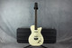 Danelectro 56 Pro - Vintage White - Hard Case - 2nd Hand Danelectro 56 Pro - Vintage White - Hard Case - 2nd Hand