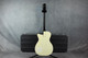 Danelectro 56 Pro - Vintage White - Hard Case - 2nd Hand Danelectro 56 Pro - Vintage White - Hard Case - 2nd Hand