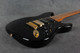 Suhr Mateus Asato Signature Classic S - Black - Hard Case - 2nd Hand Suhr Mateus Asato Signature Classic S - Black - Hard Case - 2nd Hand