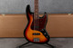 Fender American Vintage 62 Jazz Bass - 3 Tone Sunburst - Hard Case - 2nd Hand Fender American Vintage 62 Jazz Bass - 3 Tone Sunburst - Hard Case - 2nd Hand