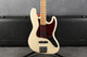 Fender Player Plus Jazz Bass - Olympic Pearl - Hard Case - 2nd Hand Fender Player Plus Jazz Bass - Olympic Pearl - Hard Case - 2nd Hand