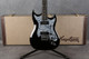 Hagstrom F200P - Timeless Black - Hard Case - 2nd Hand Hagstrom F200P - Timeless Black - Hard Case - 2nd Hand