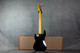 Fender American Vintage II 1960 Precision Bass - Black - Hard Case - 2nd Hand (X1159351) Fender American Vintage II 1960 Precision Bass - Black - Hard Case - 2nd Hand (X1159351)