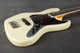 Fender American Vintage II 1966 Jazz Bass - Olympic White - Hard Case - 2nd Hand (X1159352)
