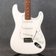Fender Player Stratocaster - Polar White - 2nd Hand (135644) Fender Player Stratocaster - Polar White - 2nd Hand (135644)