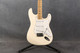 Fender Mexican Standard Stratocaster - Arctic White - 2nd Hand (135817)