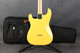 Fender Limited Tom Delonge Stratocaster - Graffiti Yellow - Bag - 2nd Hand Fender Limited Tom Delonge Stratocaster - Graffiti Yellow - Bag - 2nd Hand