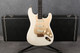 Fender Custom Shop Ltd 75th Annie Strat - Diamond White Pearl - Case - 2nd Hand Fender Custom Shop Ltd 75th Annie Strat - Diamond White Pearl - Case - 2nd Hand