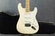 Fender USA Standard Stratocaster - Olympic White - Hard Case - 2nd Hand