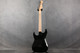 Squier Showmaster - Metallic Black - 2nd Hand (140779) Squier Showmaster - Metallic Black - 2nd Hand (140779)