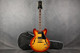 Epiphone Inspired by Gibson ES-335 Figured Raspberry Tea Burst - Bag - 2nd Hand Epiphone Inspired by Gibson ES-335 Figured Raspberry Tea Burst - Bag - 2nd Hand