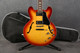 Epiphone Inspired by Gibson ES-335 Figured Raspberry Tea Burst - Bag - 2nd Hand Epiphone Inspired by Gibson ES-335 Figured Raspberry Tea Burst - Bag - 2nd Hand