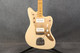 Squier 40th Anniversary Vintage Edition Jazzmaster Satin Desert Sand - 2nd Hand Squier 40th Anniversary Vintage Edition Jazzmaster Satin Desert Sand - 2nd Hand