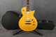 ESP LTD EC-401VF DMZ - Lemon Drop - Hard Case - 2nd Hand (142000) ESP LTD EC-401VF DMZ - Lemon Drop - Hard Case - 2nd Hand (142000)