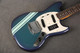 Fender Vintera II '70s Competition Mustang Competition Burgundy - Bag - Ex Demo Fender Vintera II '70s Competition Mustang Competition Burgundy - Bag - Ex Demo