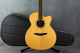 Avalon L2-20C with Fishman Ellipse Matrix Blend - Hard Case - 2nd Hand Avalon L2-20C with Fishman Ellipse Matrix Blend - Hard Case - 2nd Hand