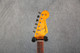 Fender Classic Series 60s Stratocaster Lacquer 3 Tone Sunburst - Case - 2nd Hand Fender Classic Series 60s Stratocaster Lacquer 3 Tone Sunburst - Case - 2nd Hand
