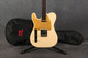 Sire Larry Carlton T7 - Left Handed - Vintage White - Gig Bag - 2nd Hand Sire Larry Carlton T7 - Left Handed - Vintage White - Gig Bag - 2nd Hand