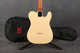 Sire Larry Carlton T7 - Left Handed - Vintage White - Gig Bag - 2nd Hand Sire Larry Carlton T7 - Left Handed - Vintage White - Gig Bag - 2nd Hand
