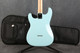 Fender Limited Edition Tom Delonge Stratocaster - Daphne Blue - Bag - 2nd Hand (143098) Fender Limited Edition Tom Delonge Stratocaster - Daphne Blue - Bag - 2nd Hand (143098)