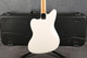Fender Player Jaguar - Polar White - Hard Case - 2nd Hand Fender Player Jaguar - Polar White - Hard Case - 2nd Hand