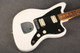 Fender Player Jaguar - Polar White - Hard Case - 2nd Hand Fender Player Jaguar - Polar White - Hard Case - 2nd Hand