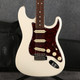 Fender American Performer Stratocaster - Arctic White - Gig Bag - 2nd Hand (143269) Fender American Performer Stratocaster - Arctic White - Gig Bag - 2nd Hand (143269)