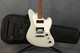 Fender Alternate Reality Series Powercaster - White Opal - Gig Bag - 2nd Hand Fender Alternate Reality Series Powercaster - White Opal - Gig Bag - 2nd Hand