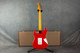 Fender American Vintage II Stratocaster - Fiesta Red - Hard Case - 2nd Hand Fender American Vintage II Stratocaster - Fiesta Red - Hard Case - 2nd Hand