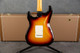 Fender Custom Shop 62 Stratocaster Relic - 3 Tone Sunburst - Case - 2nd Hand