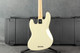 Fender American Standard Jazz Bass - Olympic White - Hard Case - 2nd Hand Fender American Standard Jazz Bass - Olympic White - Hard Case - 2nd Hand