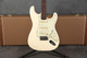 Fender American Vintage II 1961 Stratocaster - Olympic White - Case - 2nd Hand (145942) Fender American Vintage II 1961 Stratocaster - Olympic White - Case - 2nd Hand (145942)