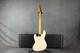 Fender American Vintage II 1966 Jazz Bass - Olympic White - Hard Case - 2nd Hand (X1169812)