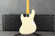 Fender American Vintage II 1966 Jazz Bass - Olympic White - Hard Case - 2nd Hand (X1169812)