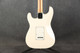 Fender Standard Stratocaster - Arctic White - 2nd Hand Fender Standard Stratocaster - Arctic White - 2nd Hand